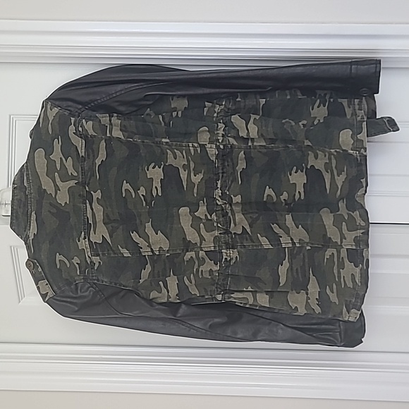 Fifty street camo with leather sleeves jacket size small - Picture 3 of 3